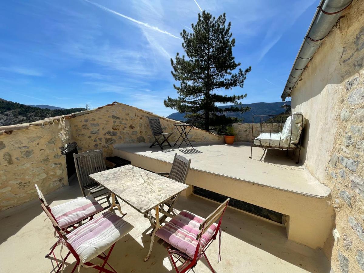 Maison en pleine garrigue sauvage Montbrun-les-Bains Extérieur photo