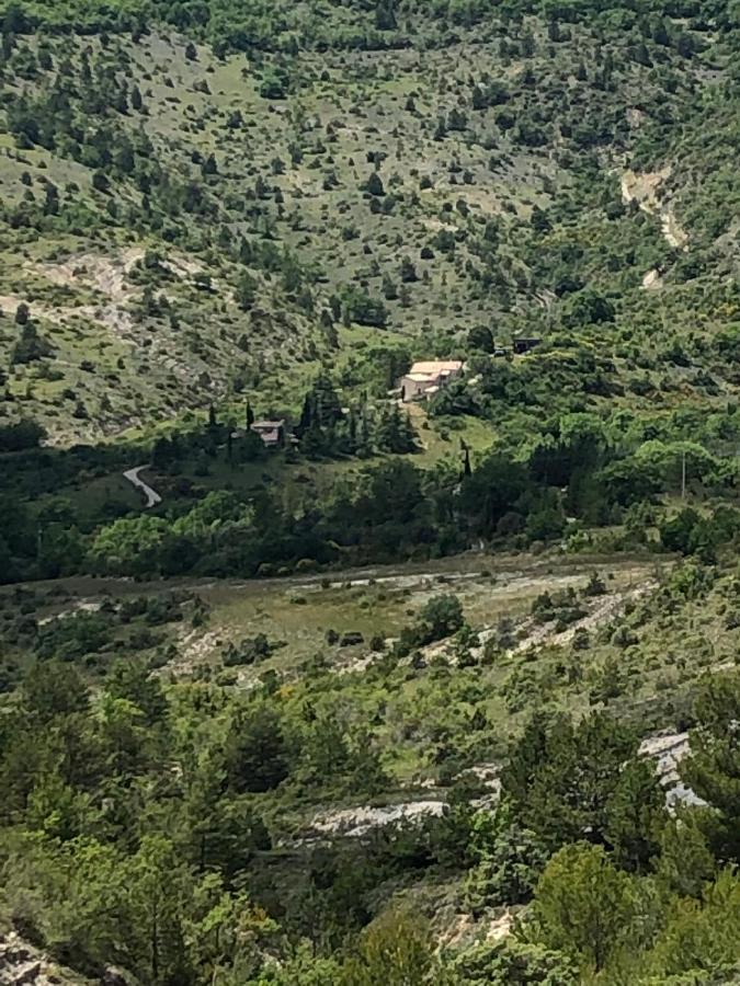 Maison en pleine garrigue sauvage Montbrun-les-Bains Extérieur photo