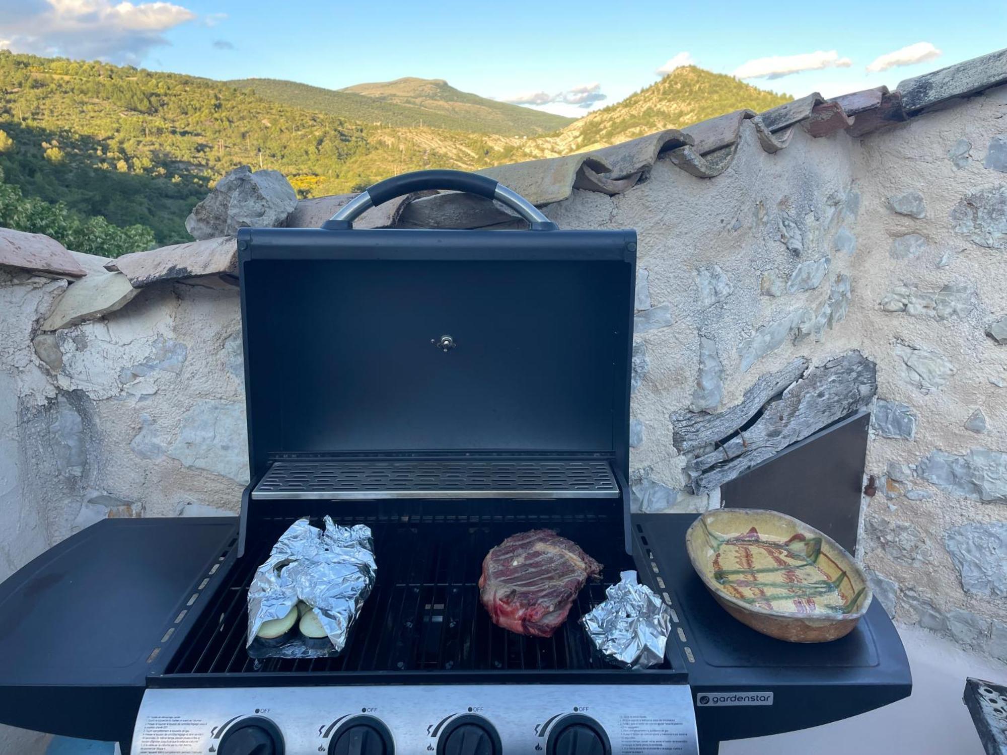 Maison en pleine garrigue sauvage Montbrun-les-Bains Extérieur photo